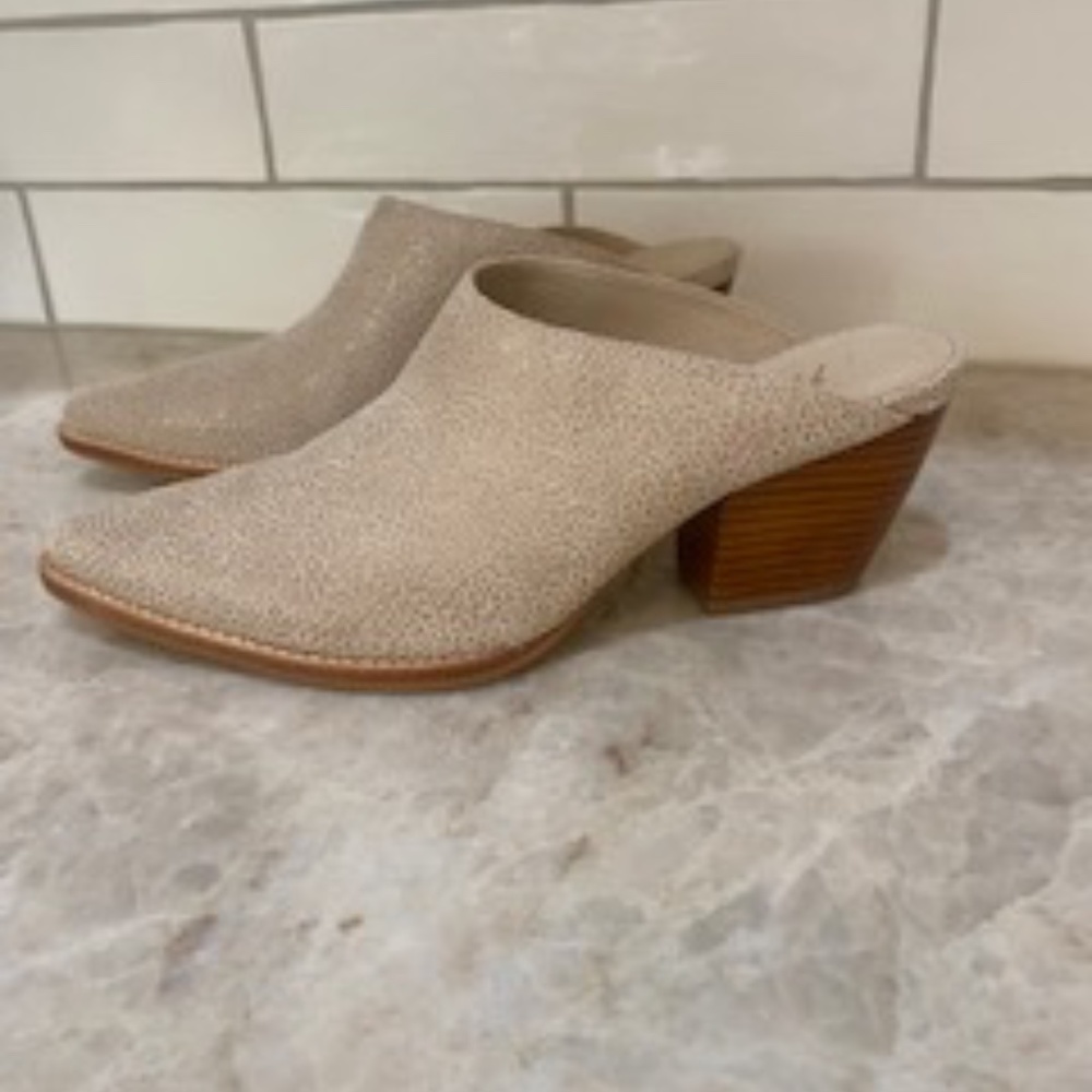 Matisse Cammy Mules, size 6 1/2, ivory mini leopard
